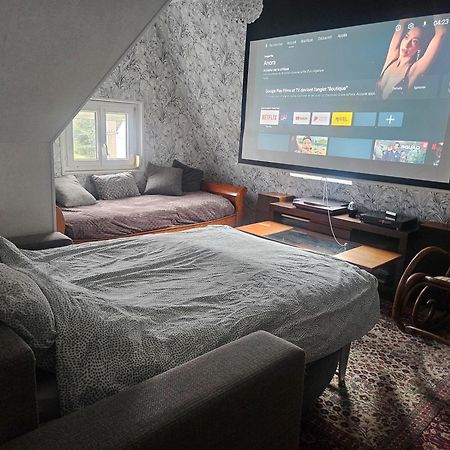 Maison Spacieuse Avec Jardin Et Salle De Sport Сен-Брук Екстериор снимка