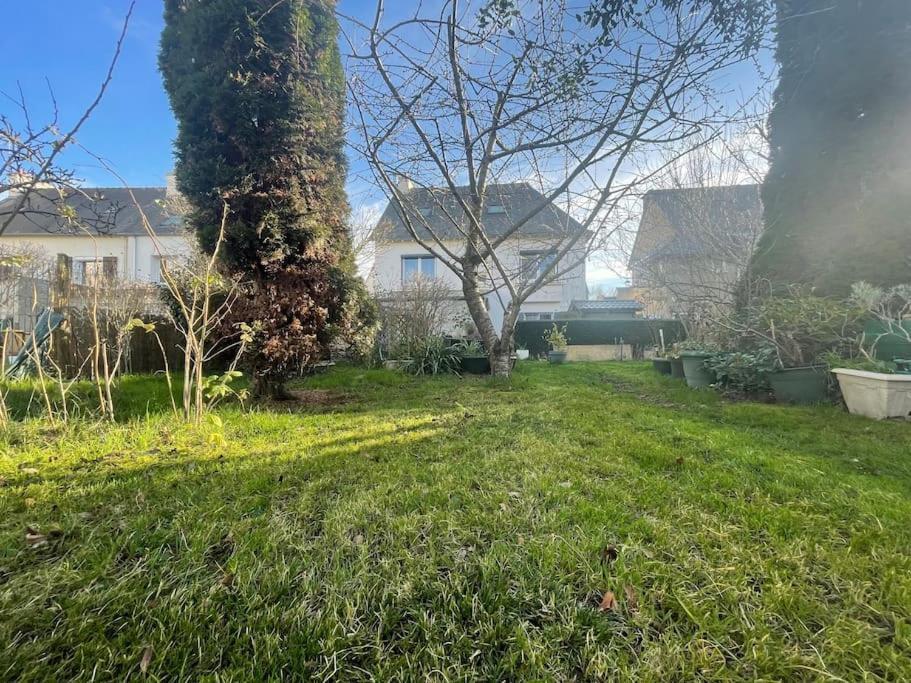 Maison Spacieuse Avec Jardin Et Salle De Sport Сен-Брук Екстериор снимка