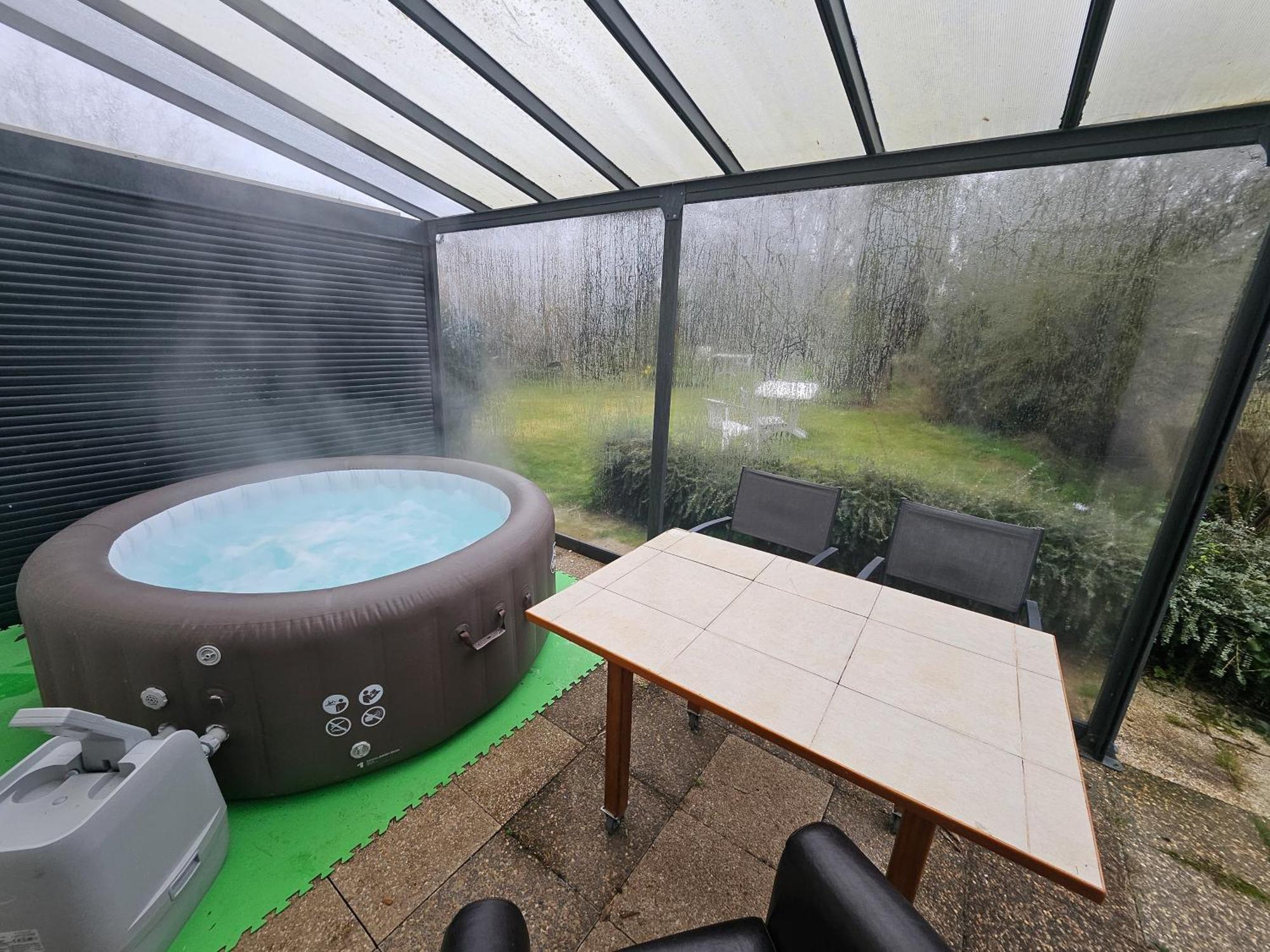 Maison Spacieuse Avec Jardin Et Salle De Sport Сен-Брук Екстериор снимка
